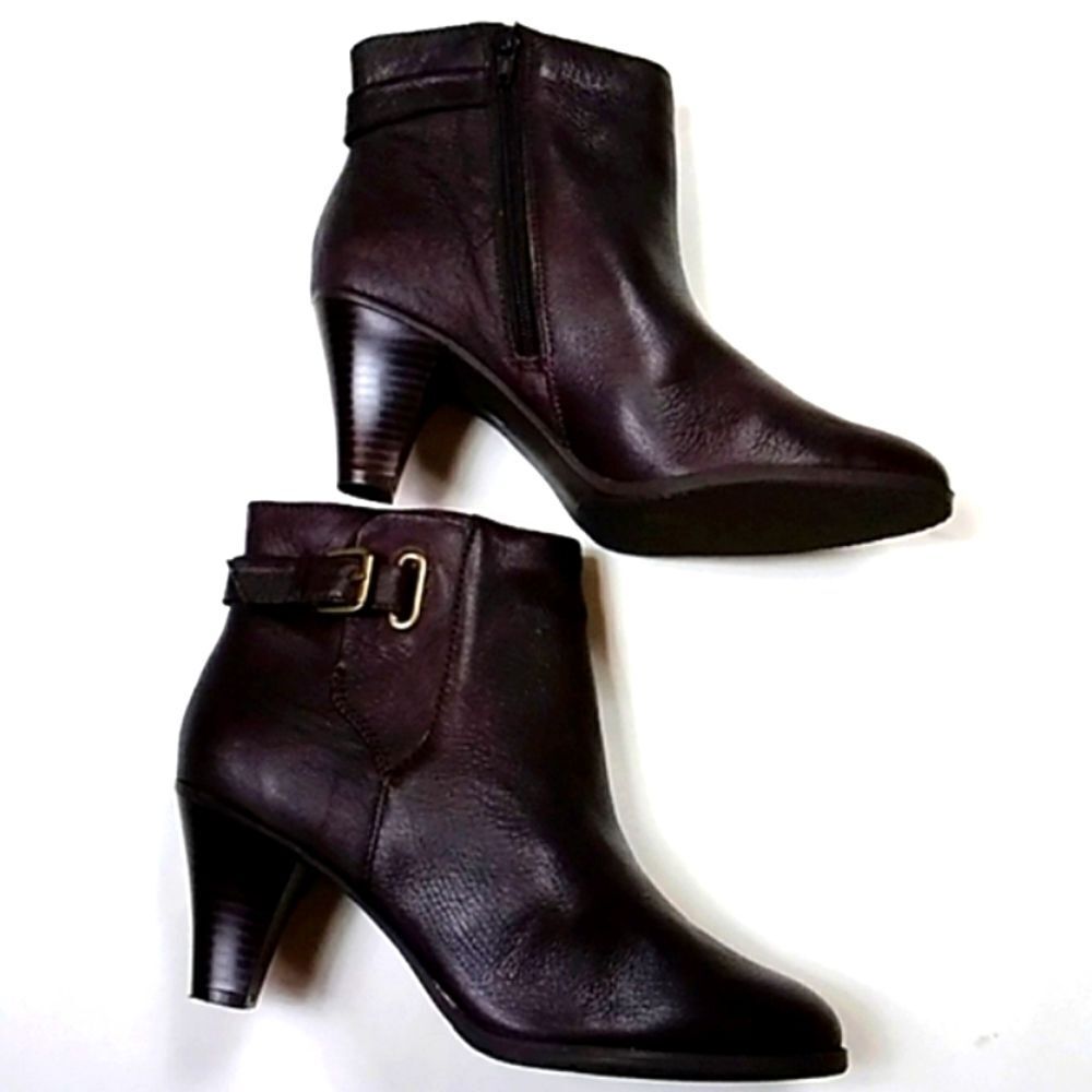 ST.JOHNS BAY EST 1984 LEATHER UPPER WOMEN SHOES BOOTS SIZE 10M